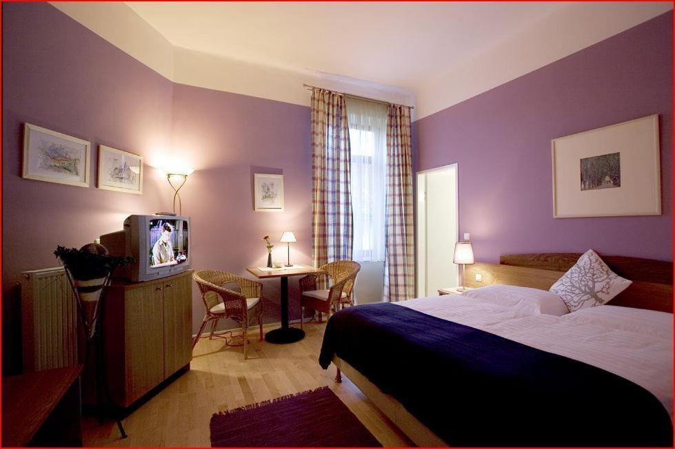 Hotel Garni - Gasthof Pillgrab Sankt Valentin Habitación foto